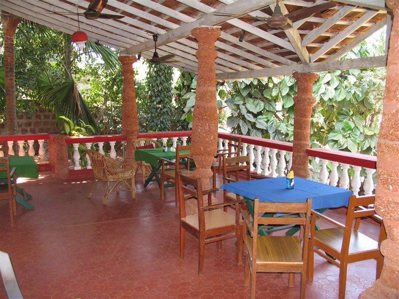Astoria Hotel Parra Buitenkant foto