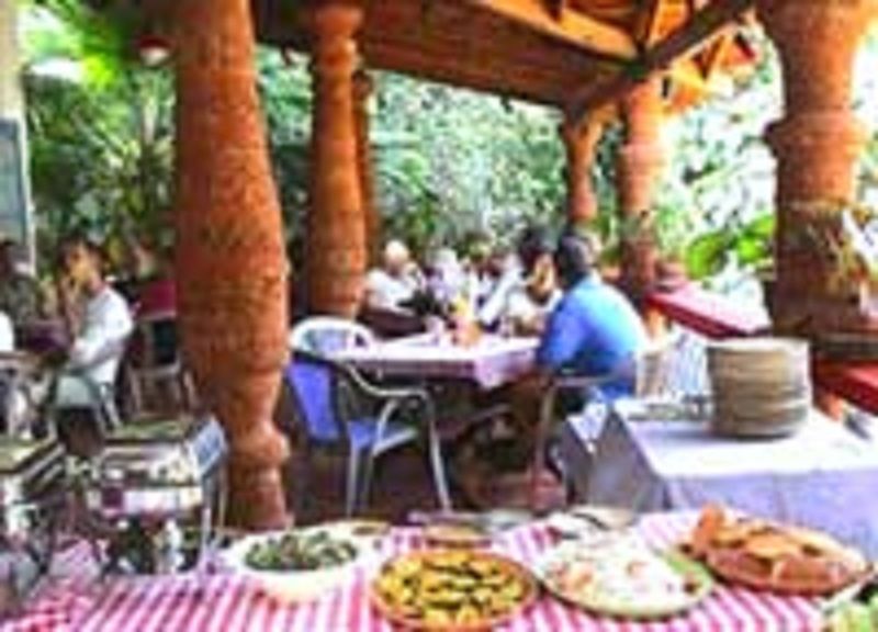 Astoria Hotel Parra Buitenkant foto